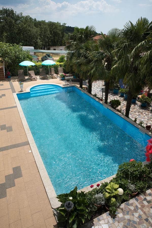Apartments Paradis Rovinj Exterior photo